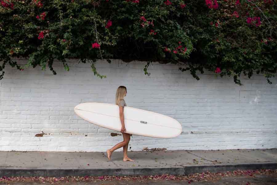Tipo tabla de surf minimalibu